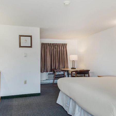 Americas Best Value Inn Hyannis Kültér fotó