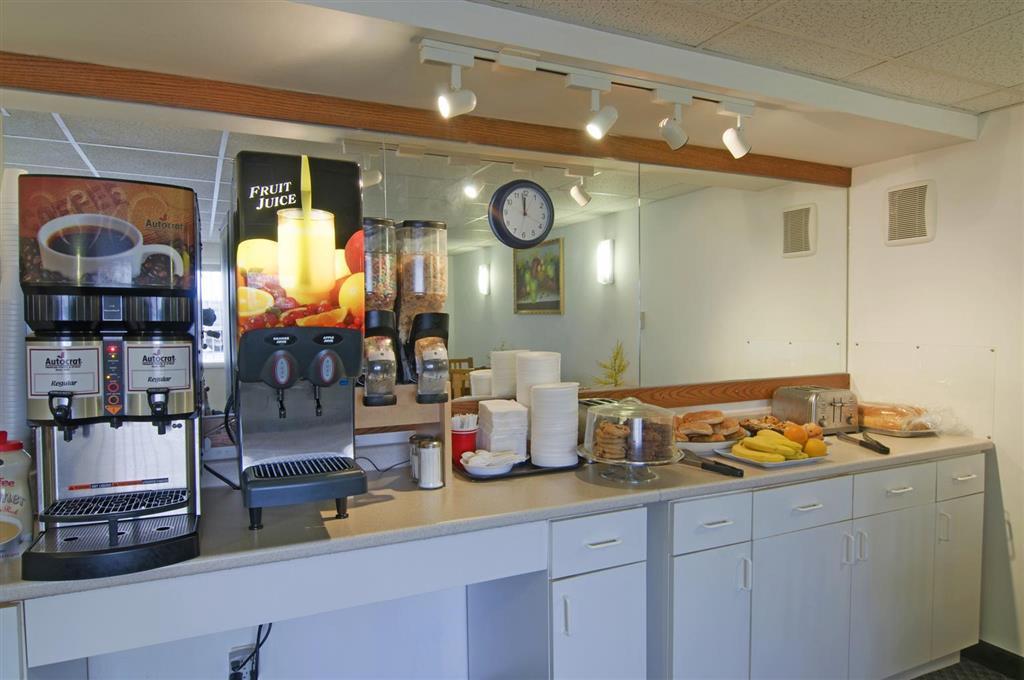 Americas Best Value Inn Hyannis Étterem fotó