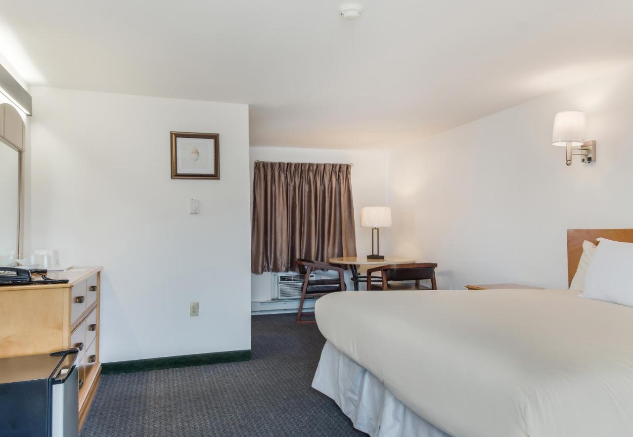 Americas Best Value Inn Hyannis Kültér fotó