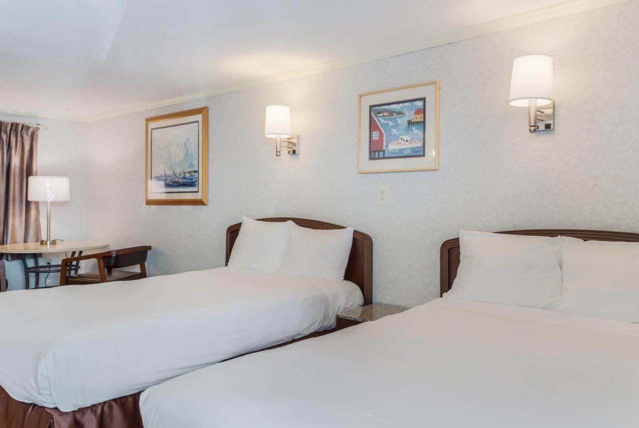 Americas Best Value Inn Hyannis Kültér fotó