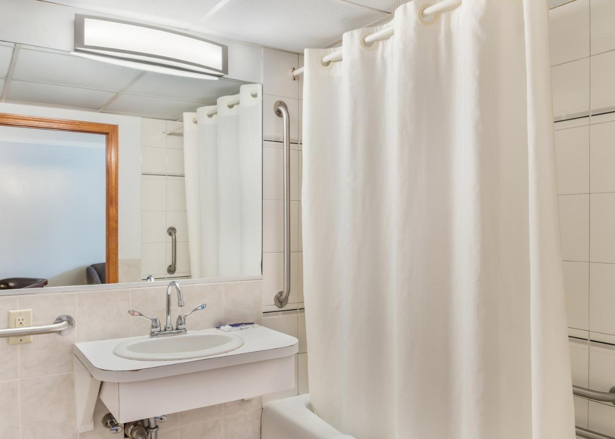 Americas Best Value Inn Hyannis Kültér fotó